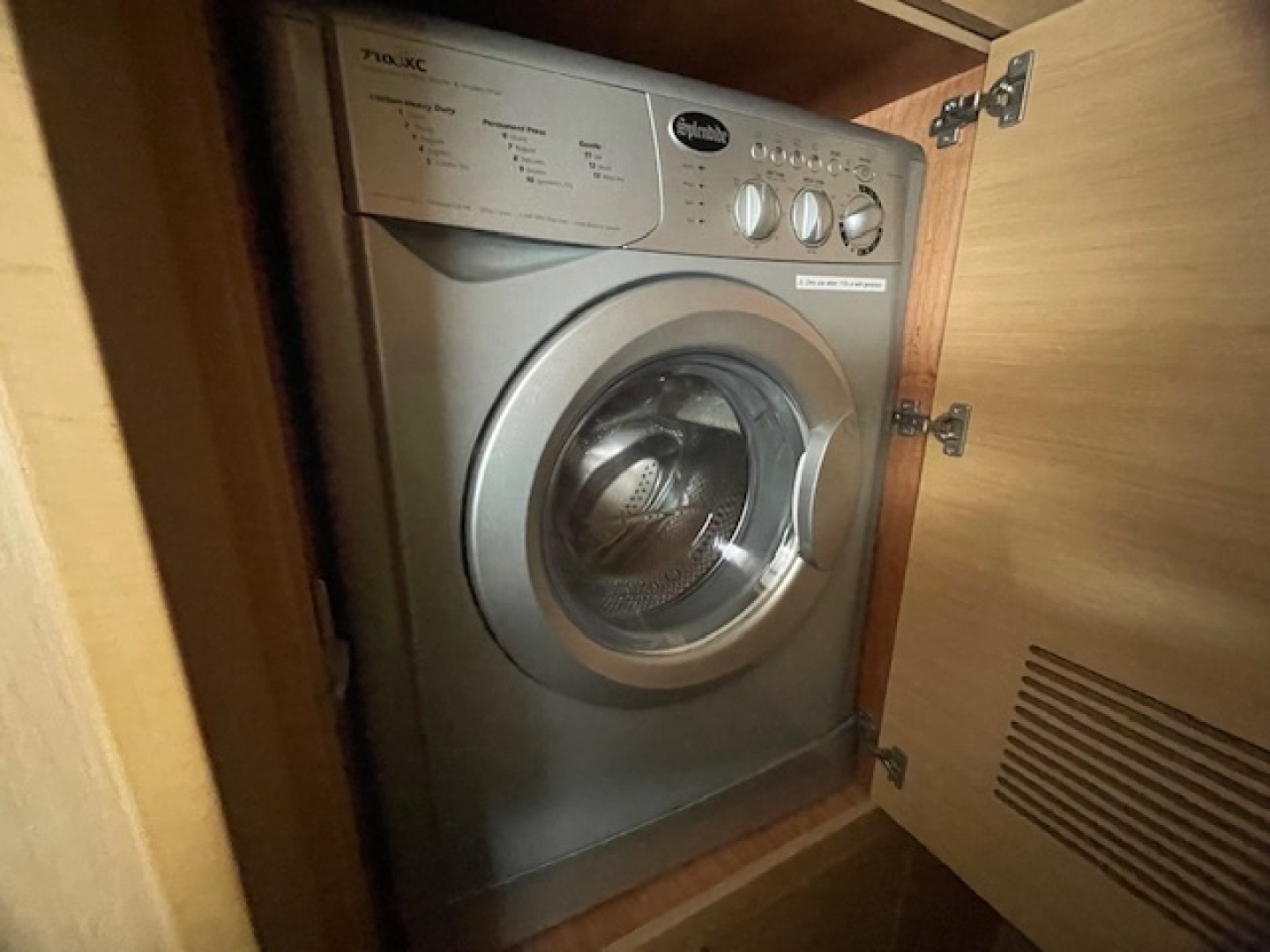 Sacre Bleu 45ft Lagoon Yacht For Sale