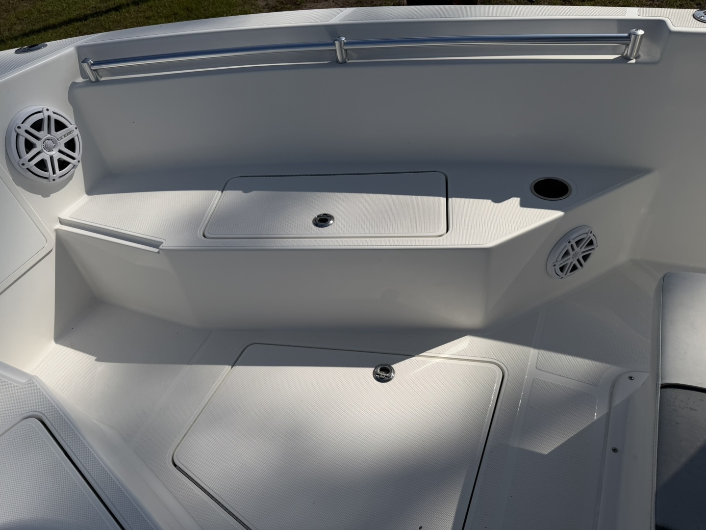 23ft Reef Runner Yacht For Sale