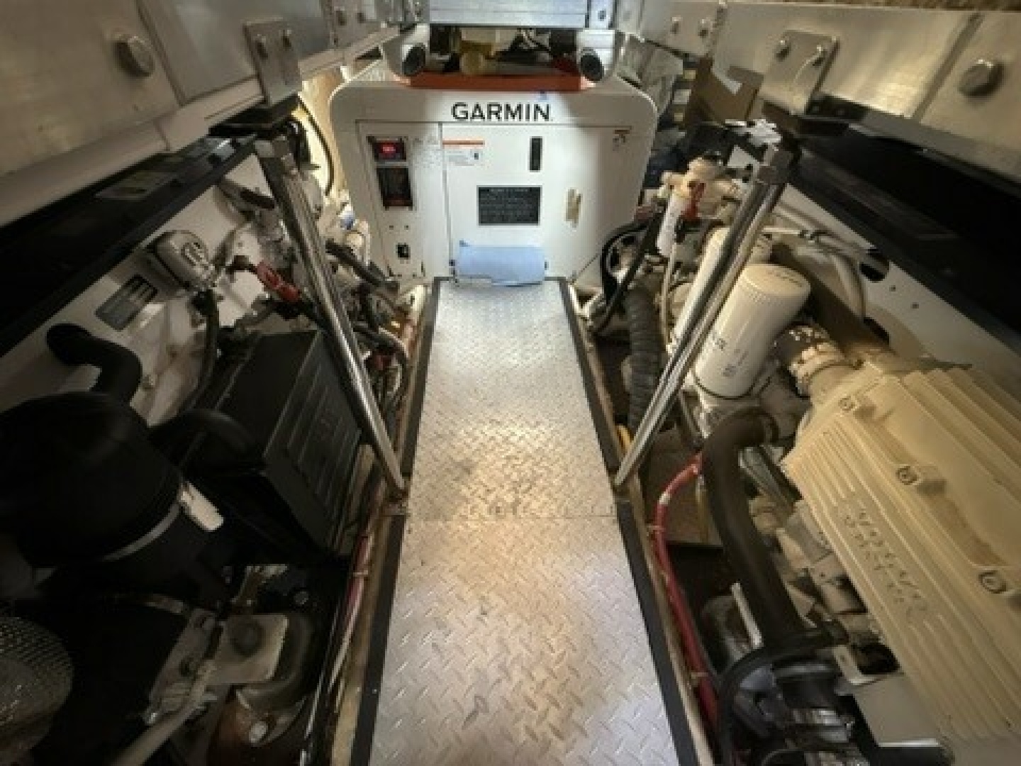 Mist Approach 44ft Carver Yacht For Sale