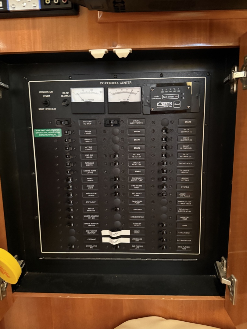 Mist Approach 44ft Carver Yacht For Sale