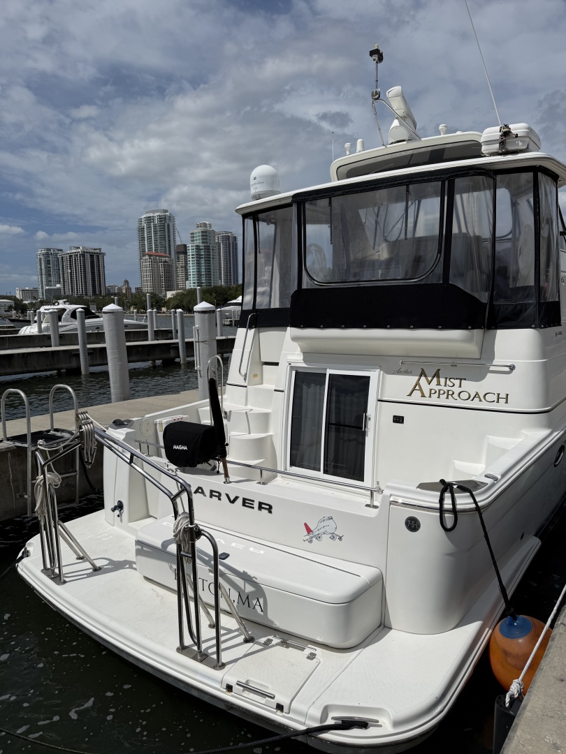 Mist Approach 44ft Carver Yacht For Sale
