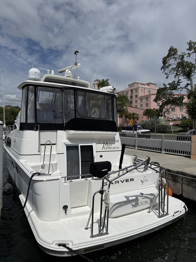 Mist Approach 44ft Carver Yacht For Sale