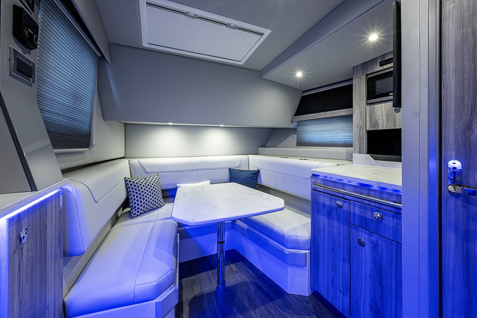 Taking Stock 40ft Formula Yacht For Sale