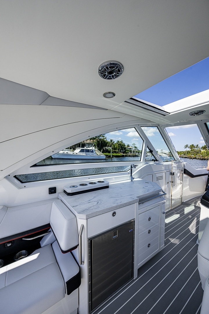 Taking Stock 40ft Formula Yacht For Sale