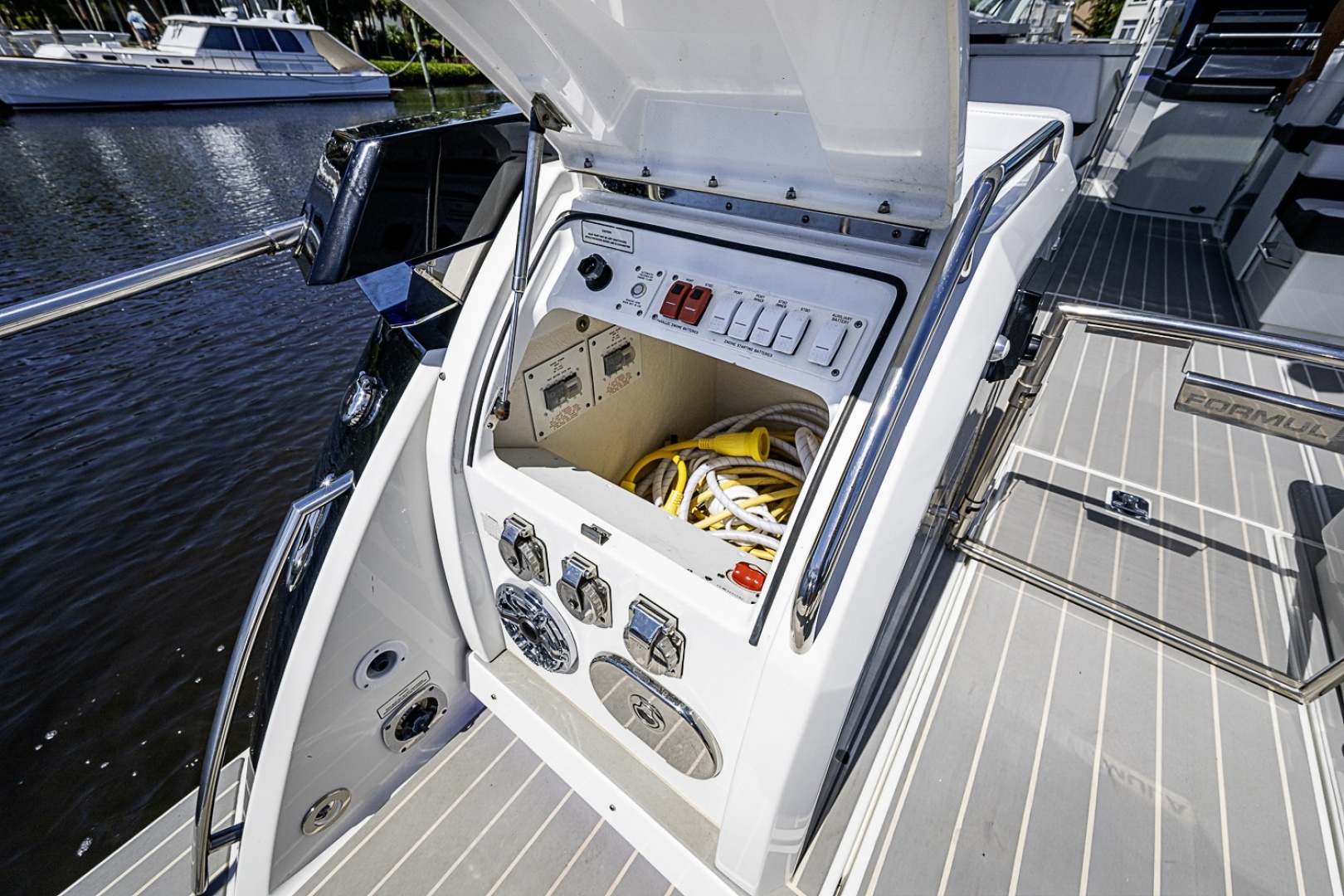 Taking Stock 40ft Formula Yacht For Sale