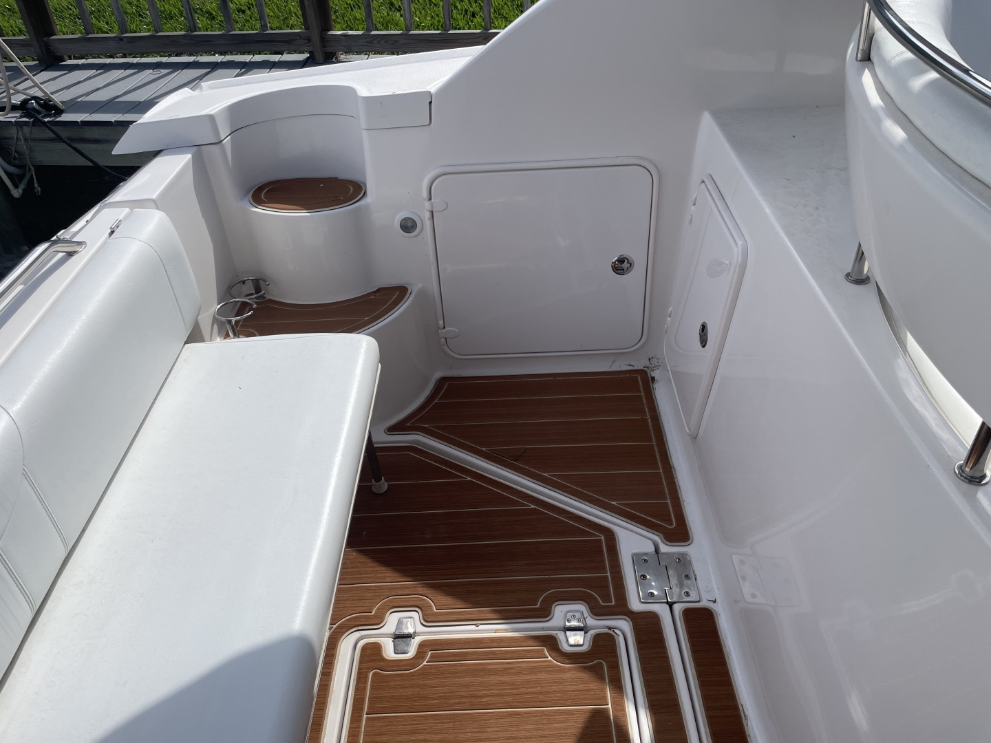 2005 Regal 3560 Express