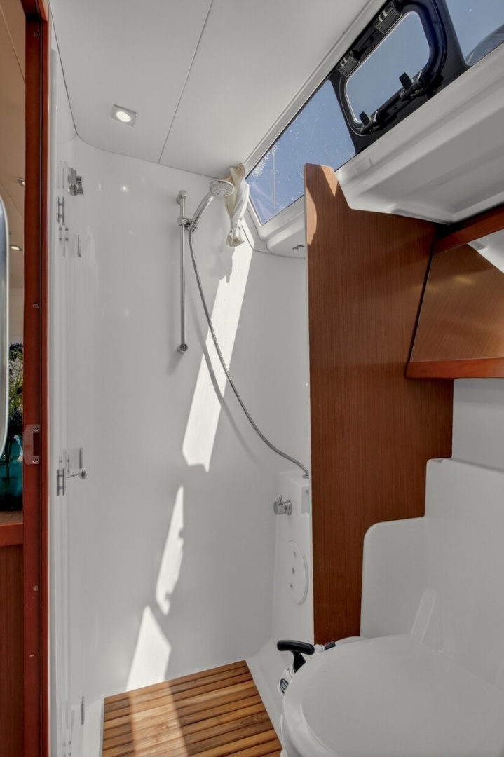 2012 Beneteau Oceanis 48