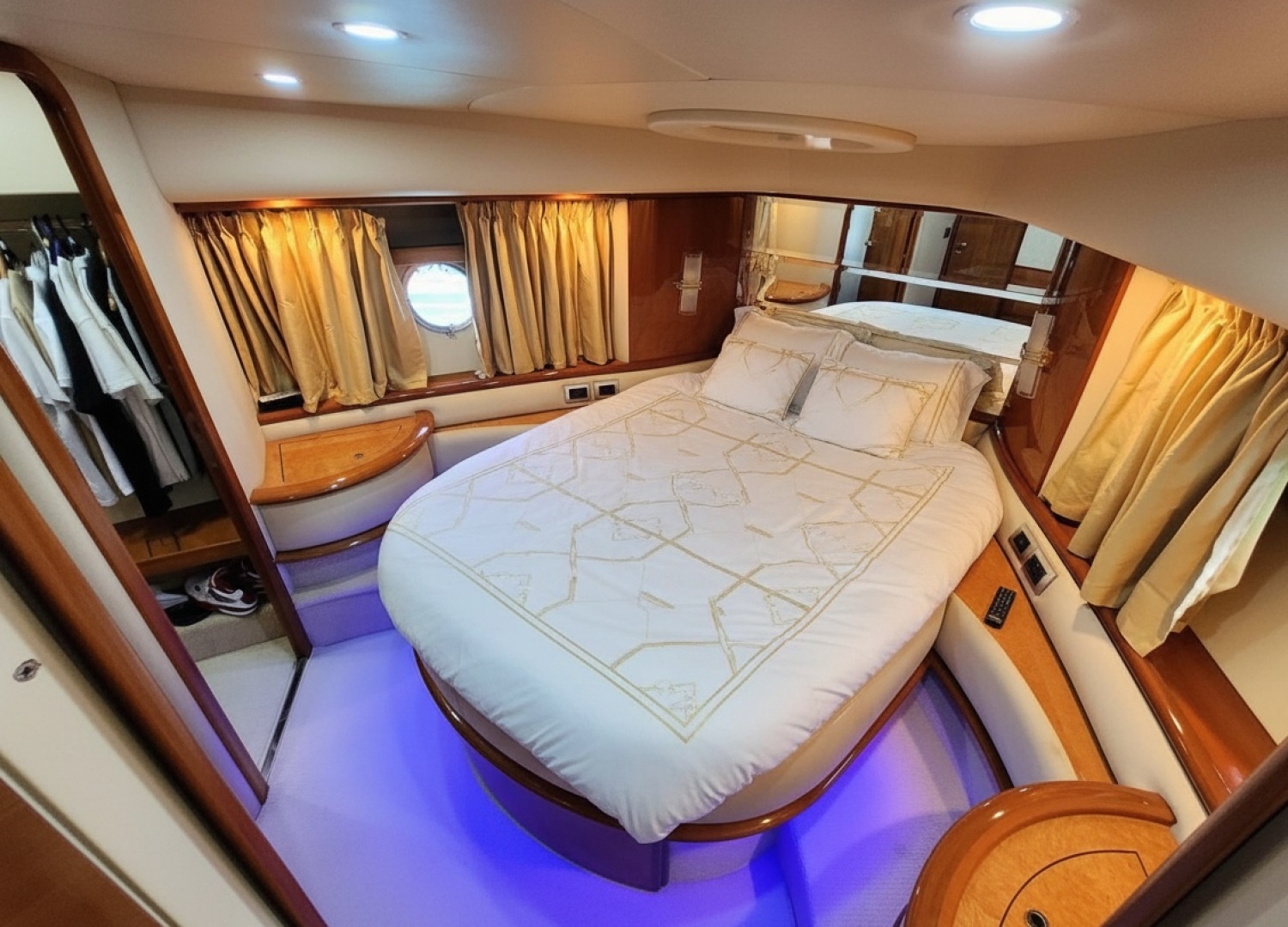 ALADDIN 65ft Azimut Yacht For Sale