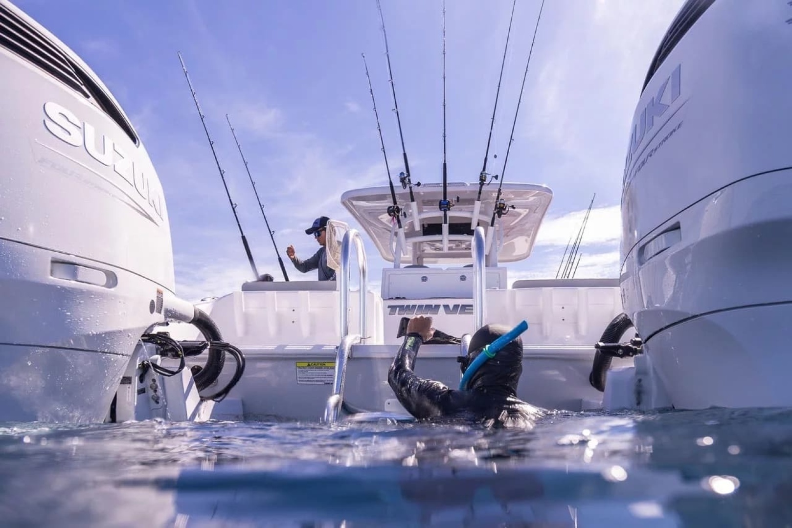 2026 Twin Vee 280 GFX2 CC