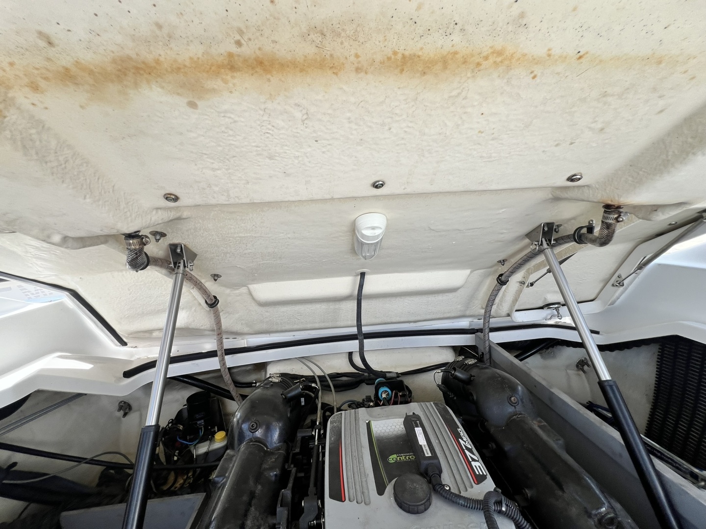 Blue Bayou 26ft Monterey Yacht For Sale