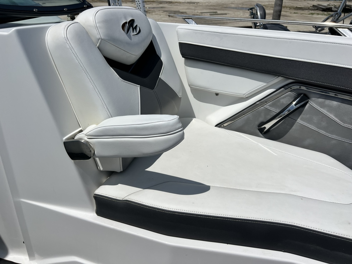 2015 Monterey 268SS