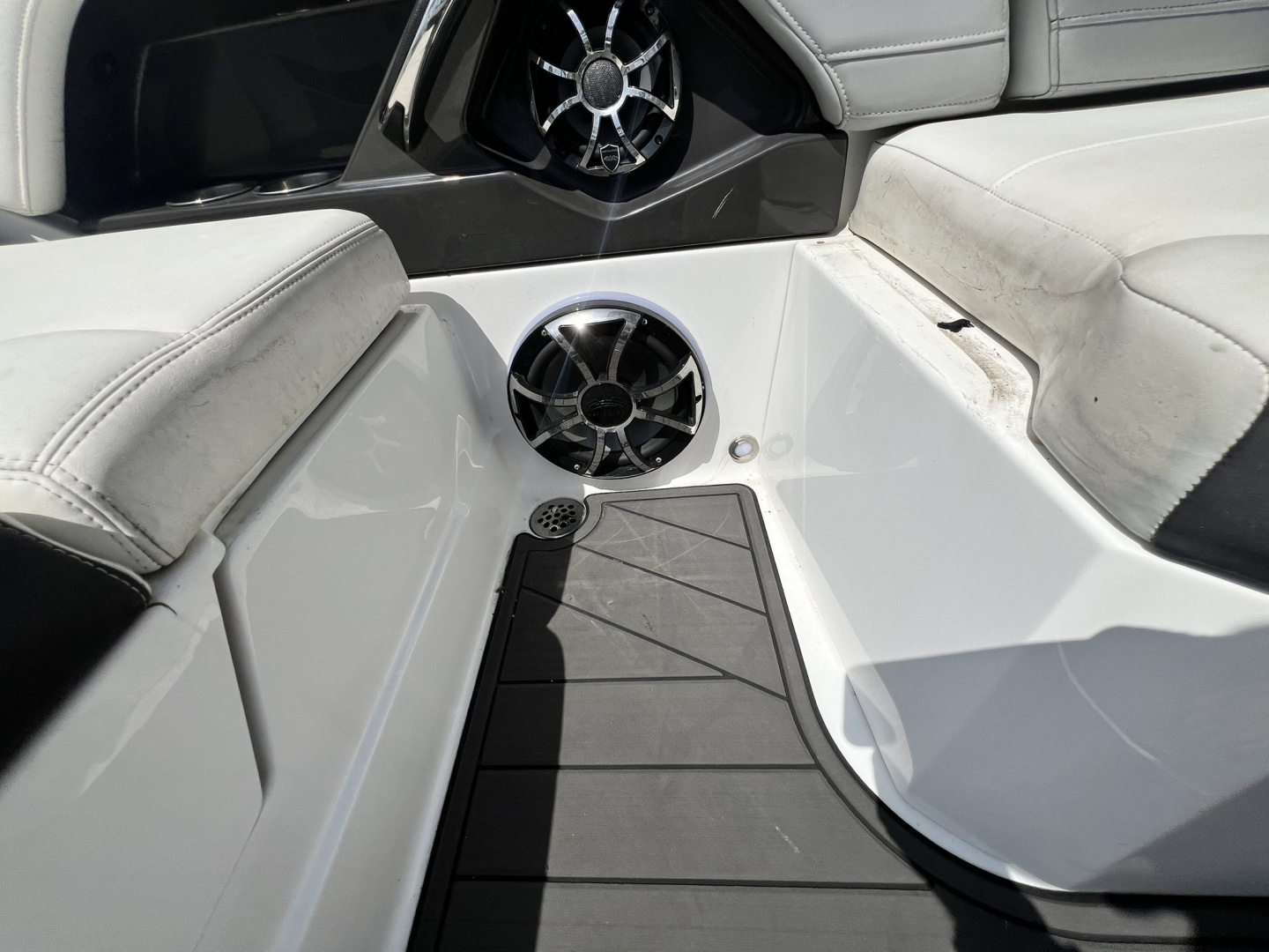 2015 Monterey 268SS