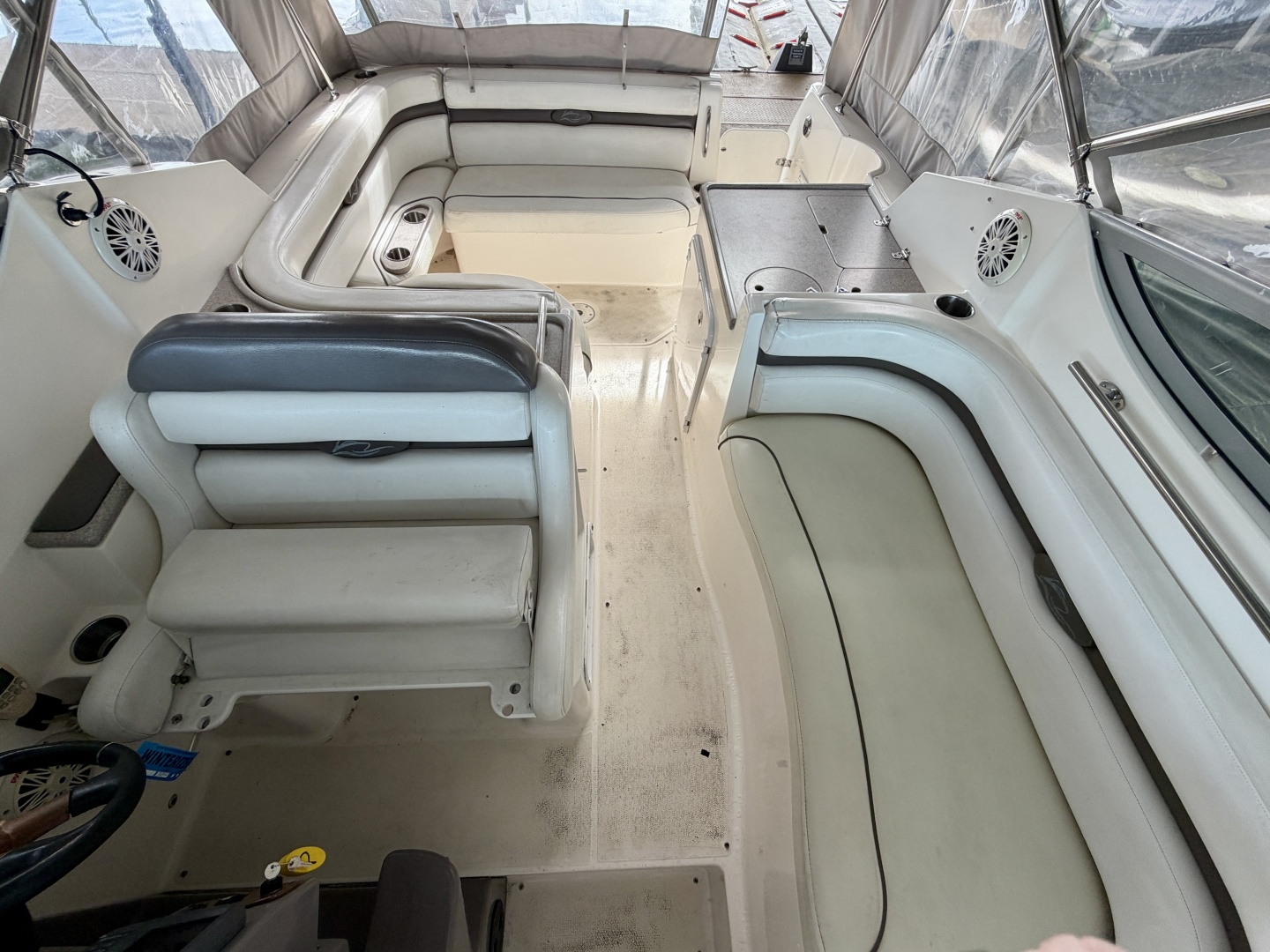 2008 Rinker 280 Express Cruiser