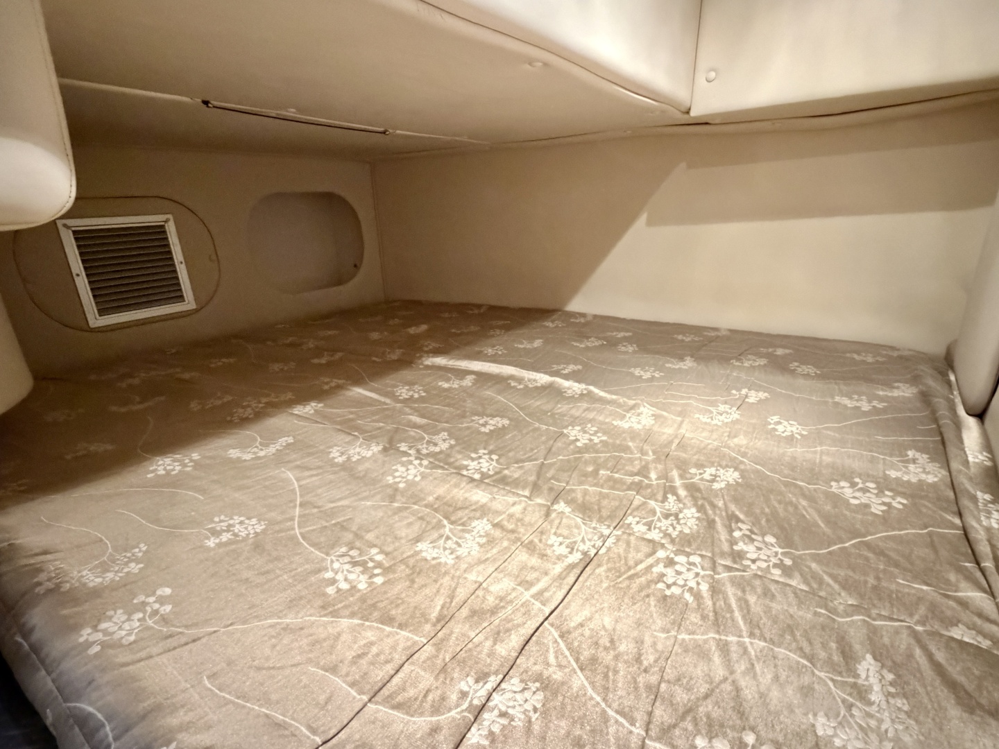 2008 Rinker 280 Express Cruiser