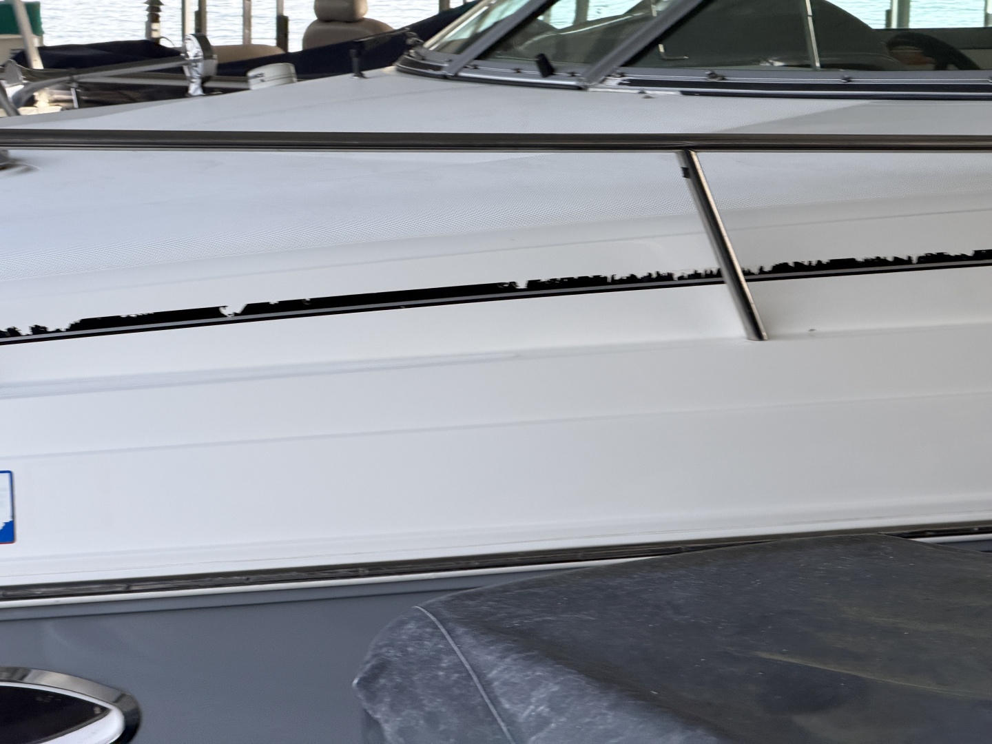 2008 Rinker 280 Express Cruiser