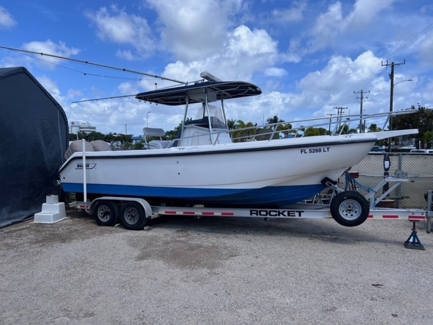 2001 Boston Whaler 26 Outrage