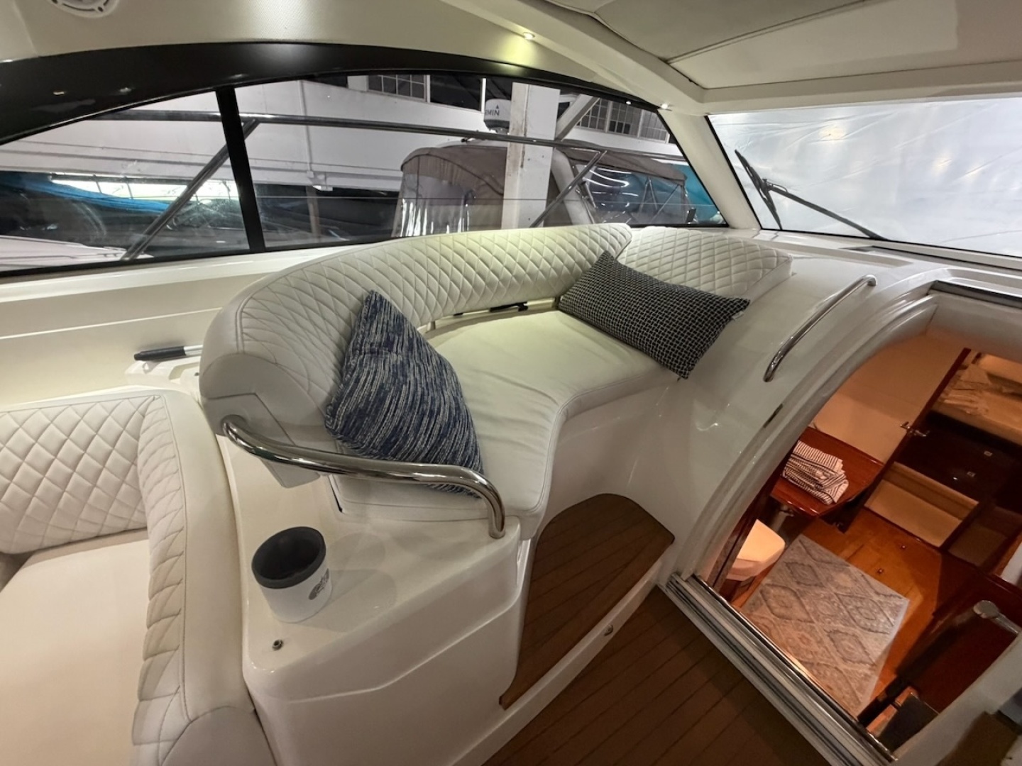 HOBNOBBIN 39ft Princess Yacht For Sale