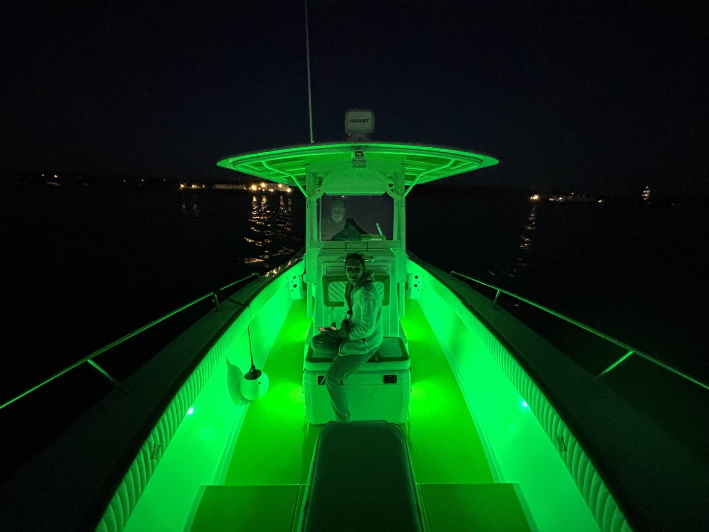 27ft Larson Yacht For Sale