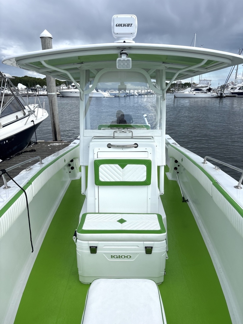 27ft Larson Yacht For Sale