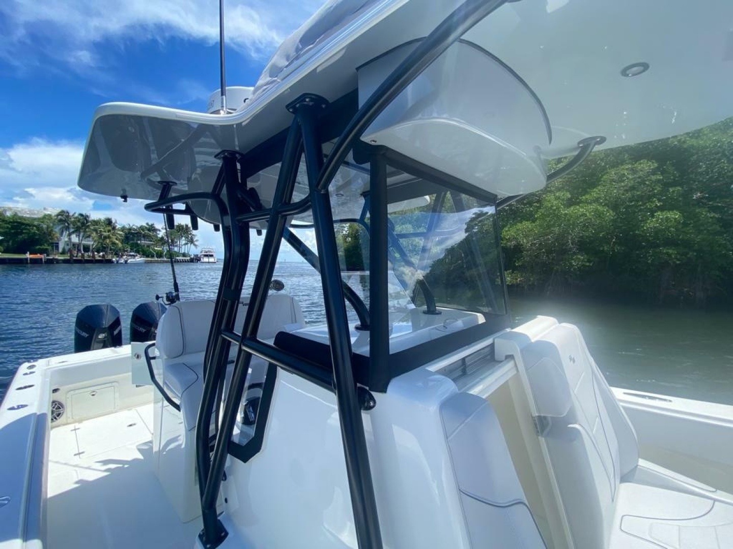 34ft SeaVee Yacht For Sale