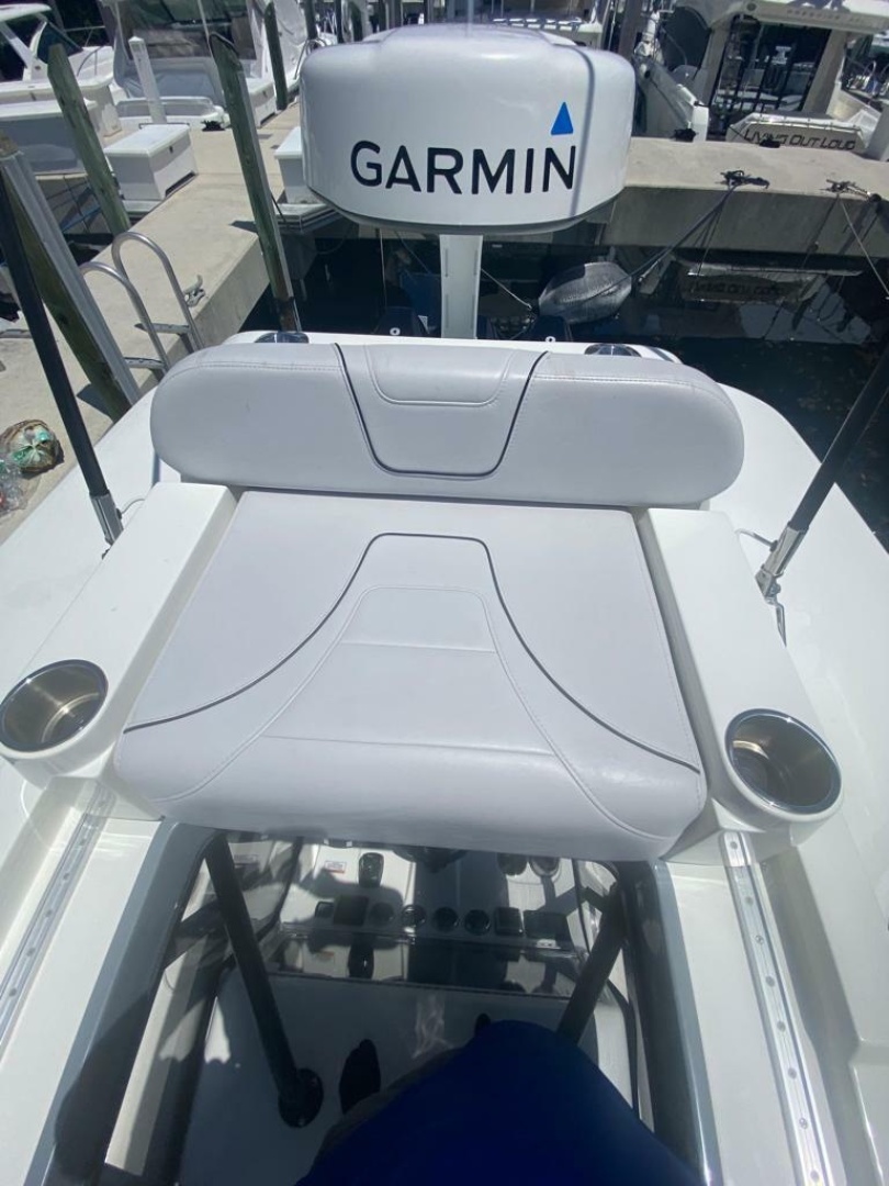 34ft SeaVee Yacht For Sale