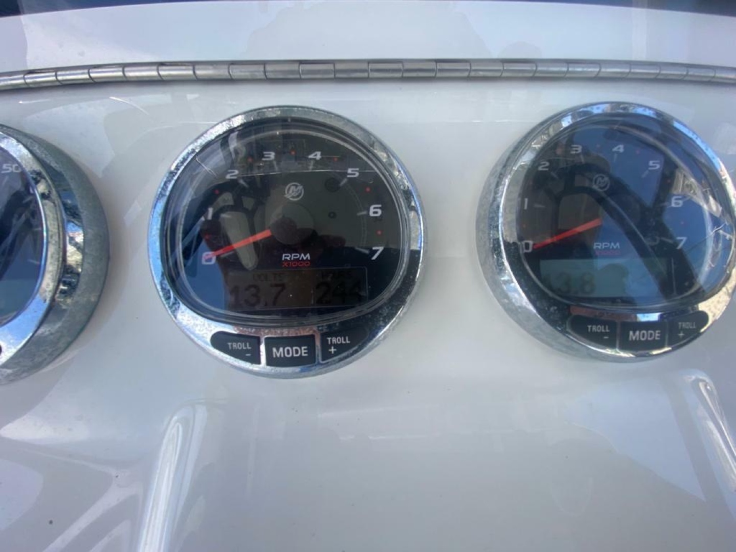 34ft SeaVee Yacht For Sale