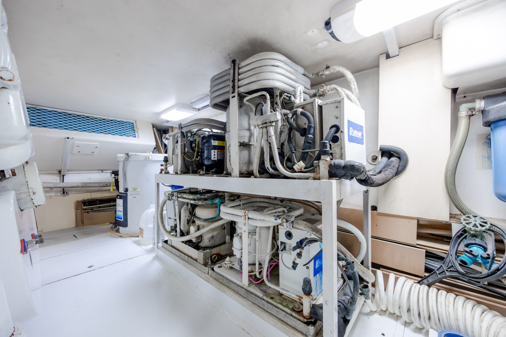 Site Plan 55ft Viking Yacht For Sale