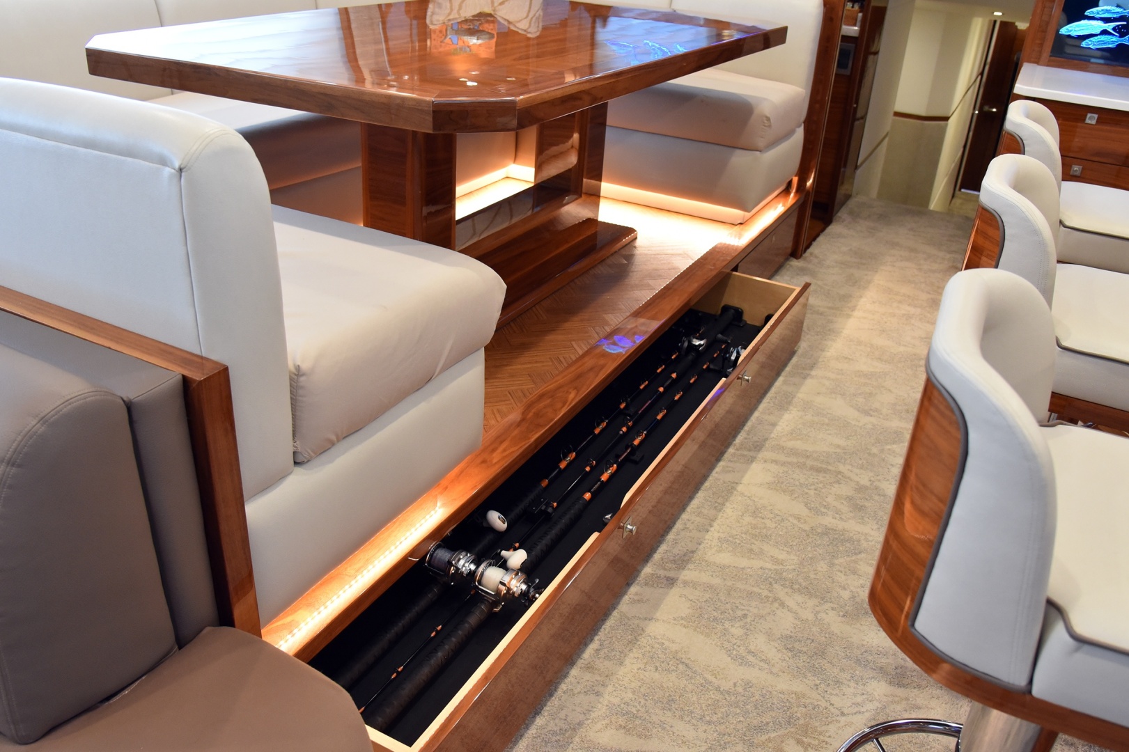 2024 Viking 90 Skybridge - PRIMETIME