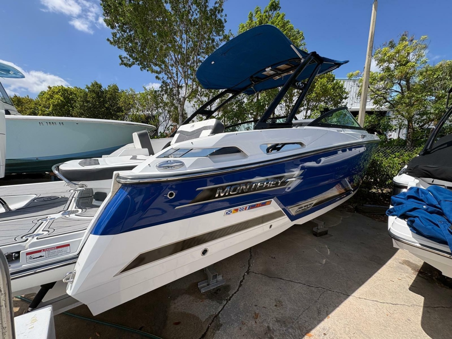 2023 Monterey 255 Super Sport