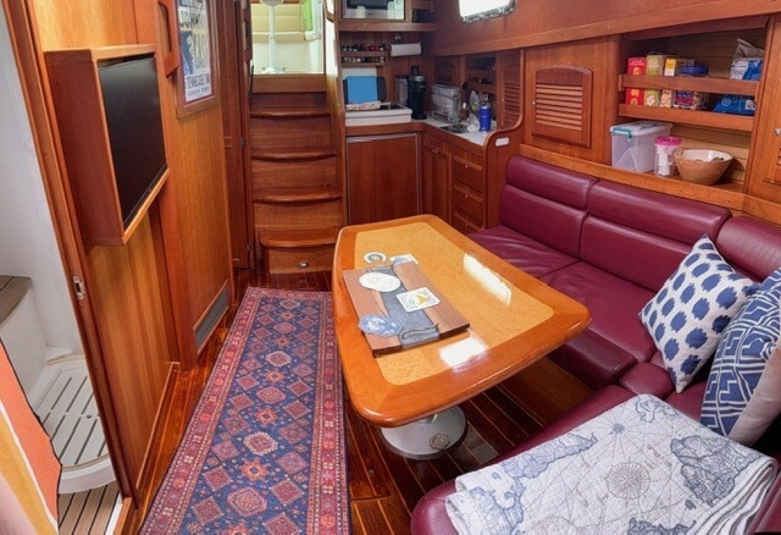 below, looking aft