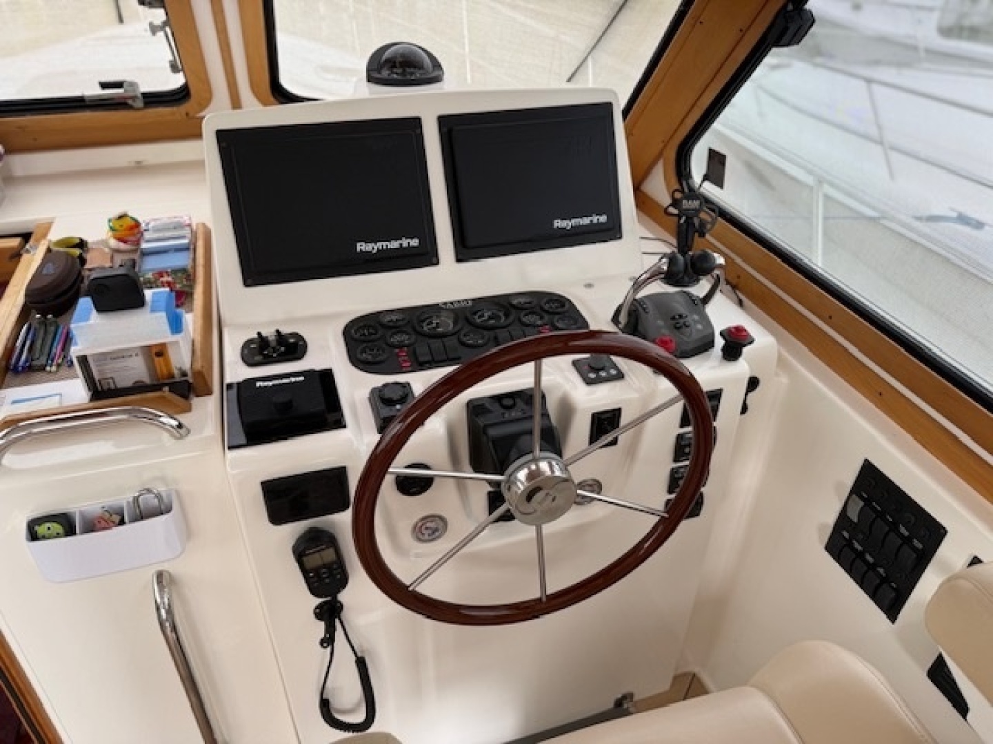 2005 Sabre 