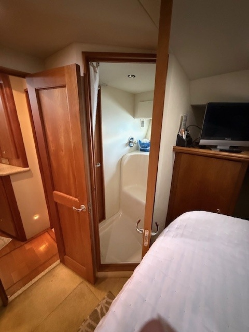 2001 Silverton 42 Convertible