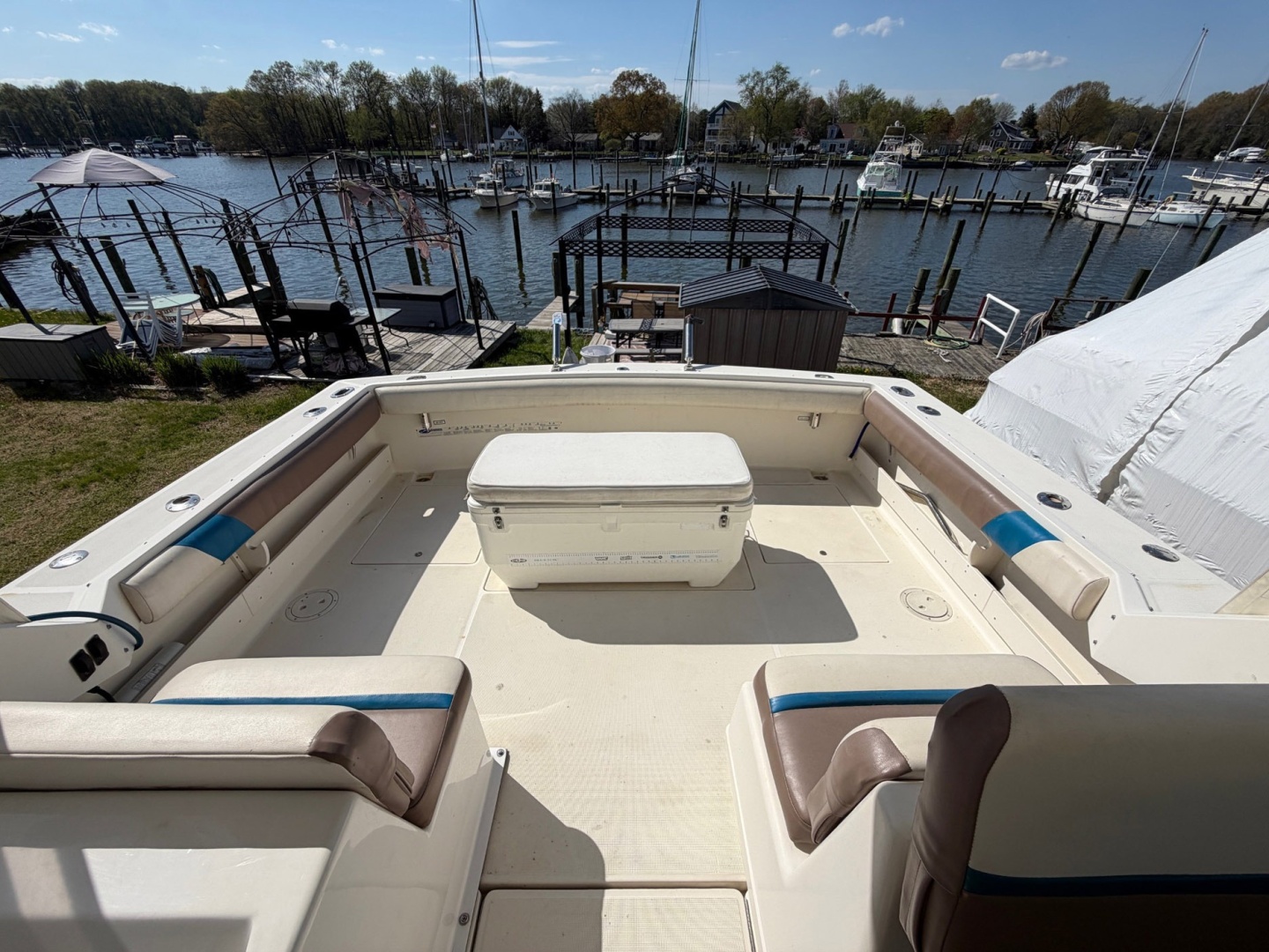 1997 Pursuit 3100 Express