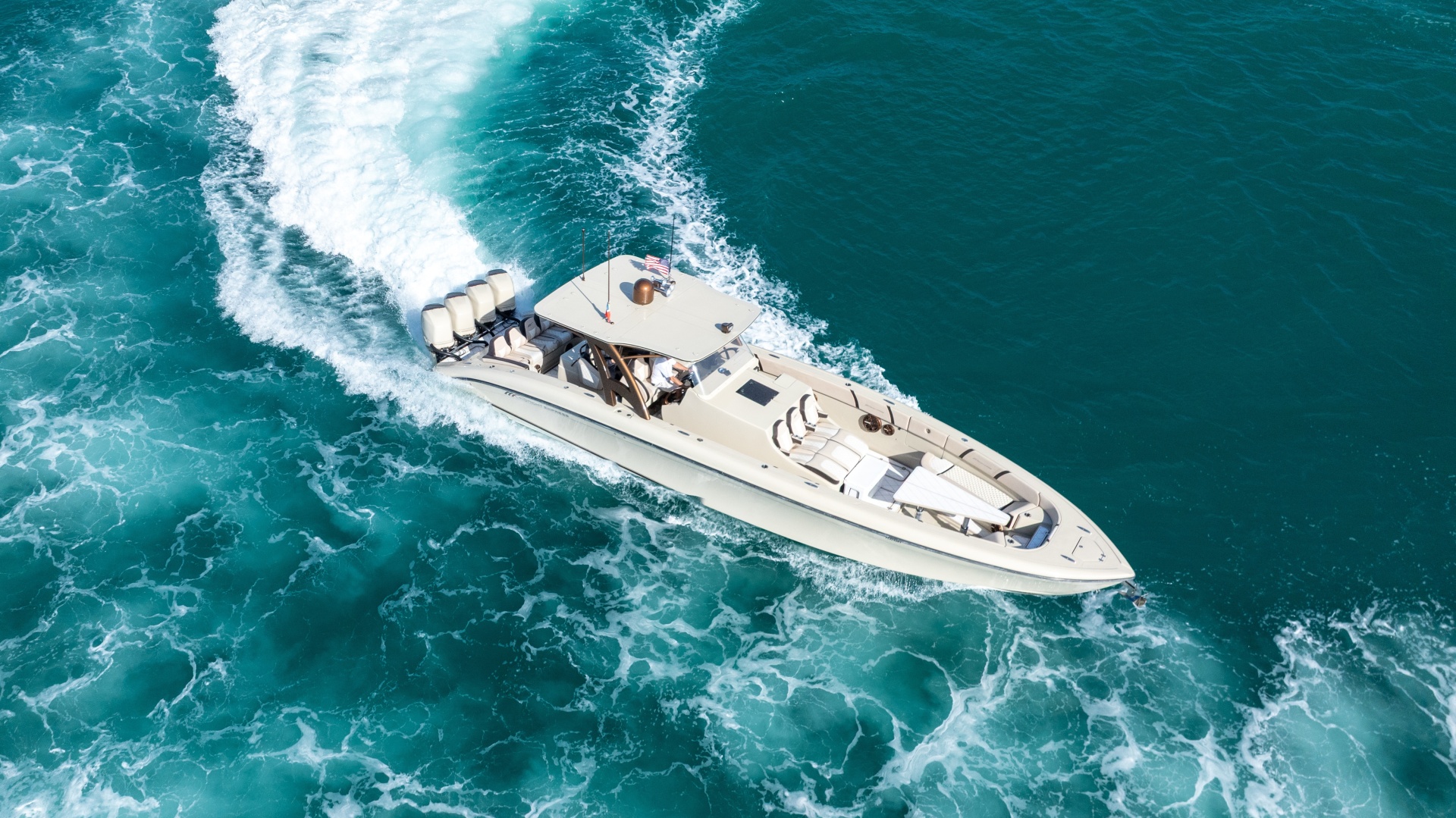 2019 Midnight Express 