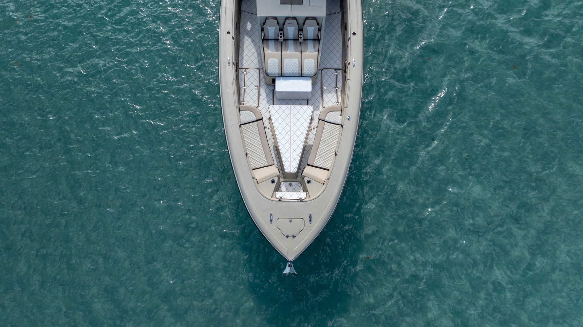 2019 Midnight Express 