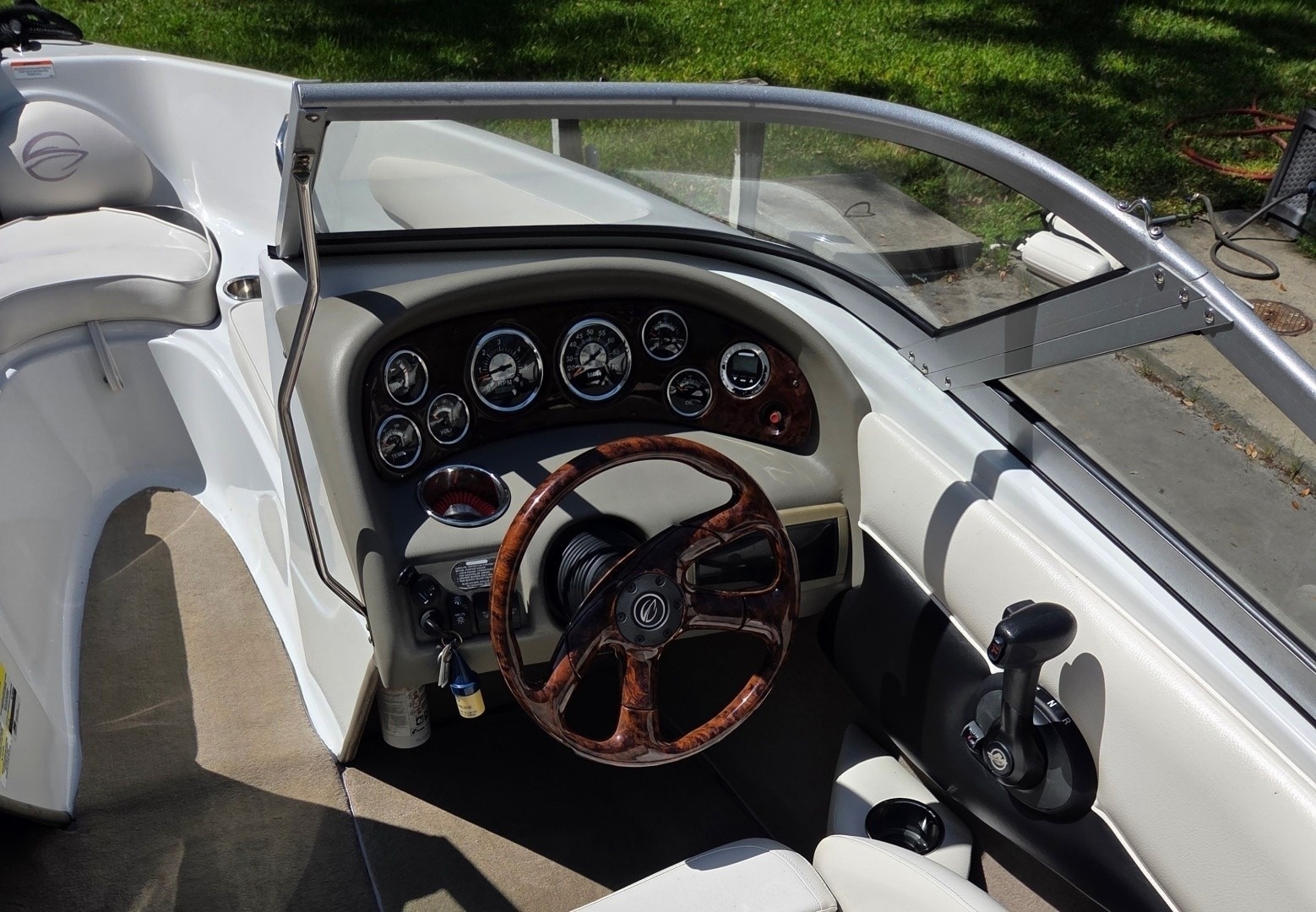 18ft Crownline Yacht For Sale