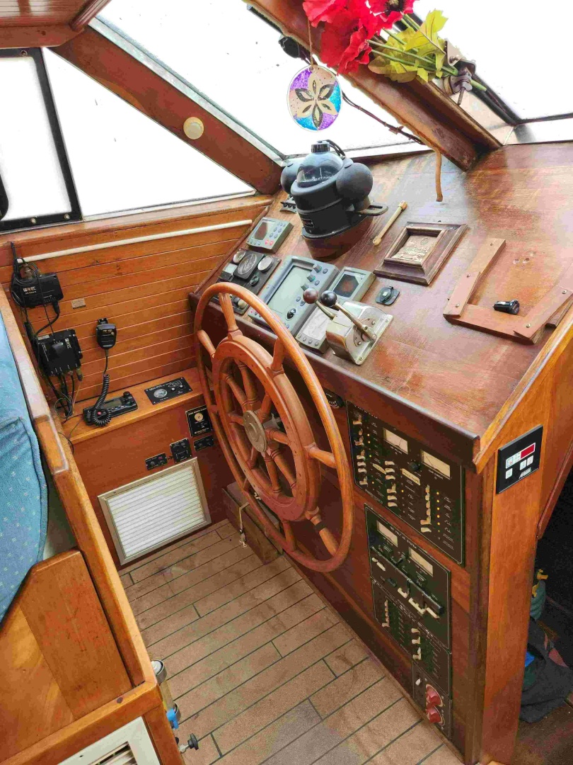 Margaritaville 39ft Bruce Roberts Yacht For Sale