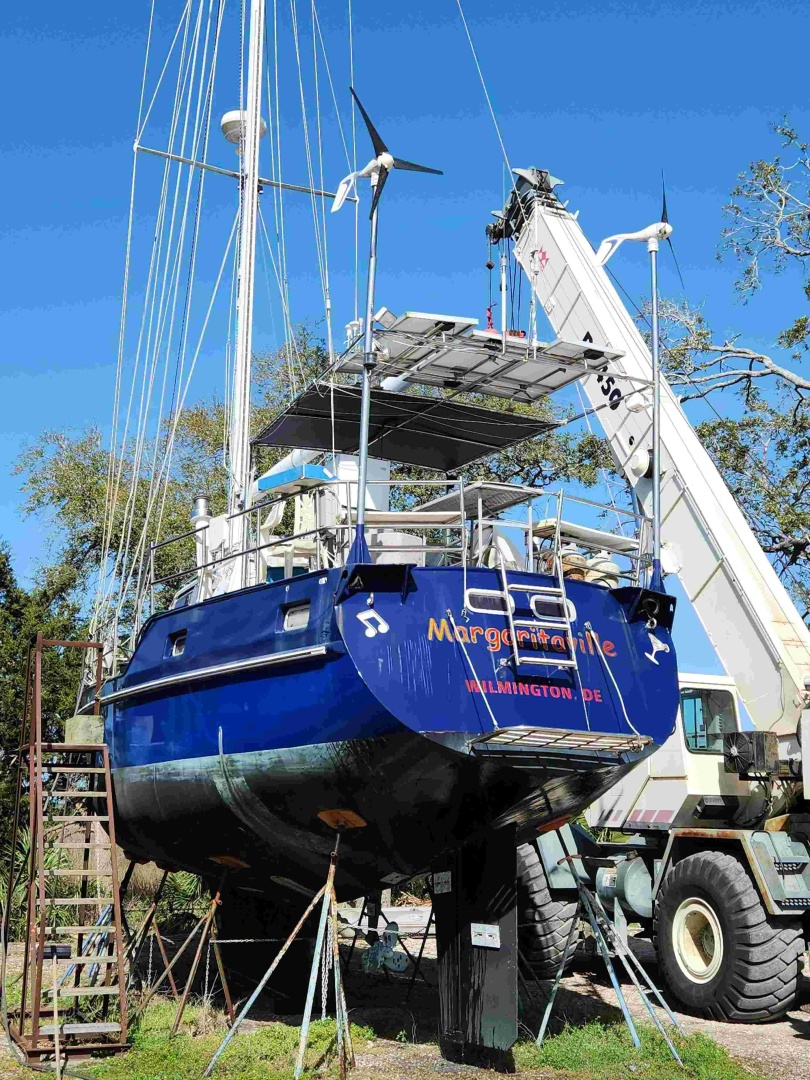 Margaritaville 39ft Bruce Roberts Yacht For Sale