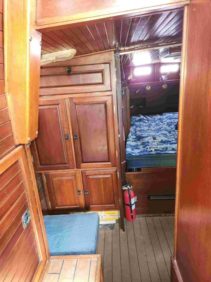 Margaritaville 39ft Bruce Roberts Yacht For Sale