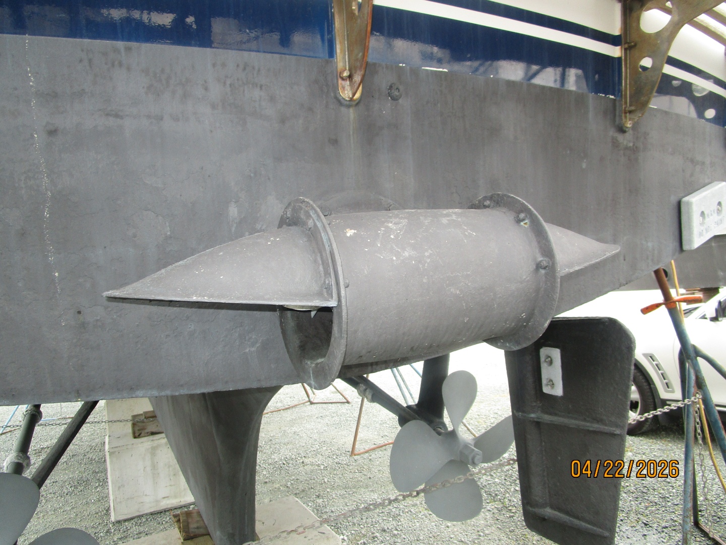 49' DeFever stern thruster