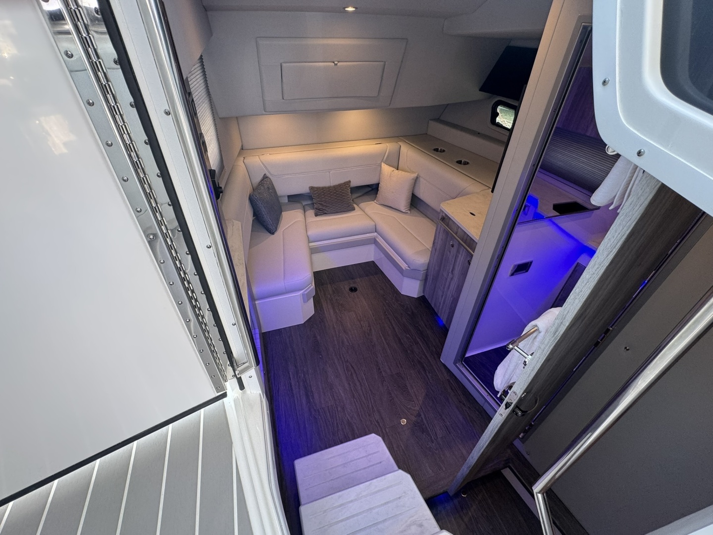 Formula  Yacht For Sale