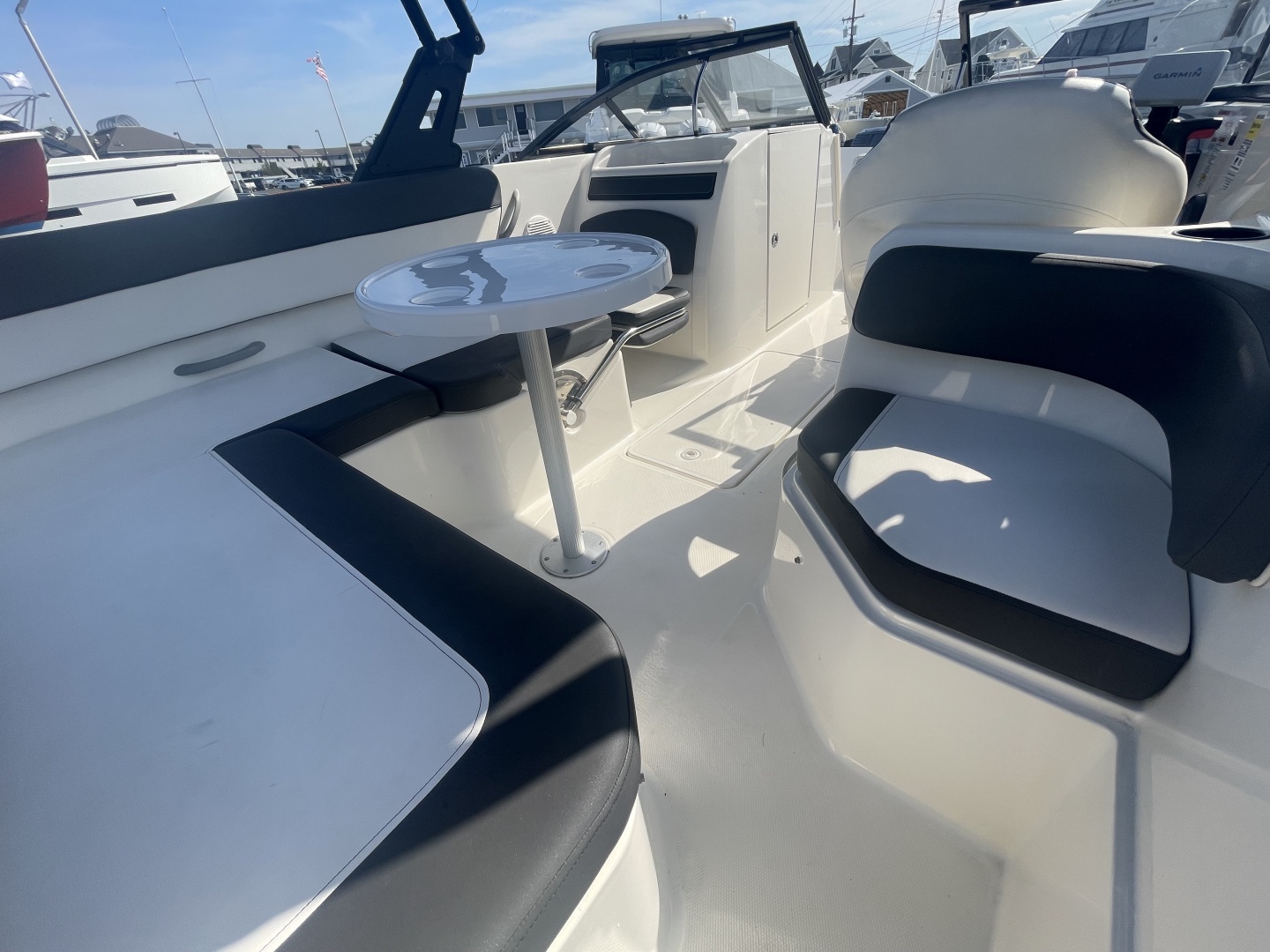 2019 Bayliner VR6 Bowrider I/O