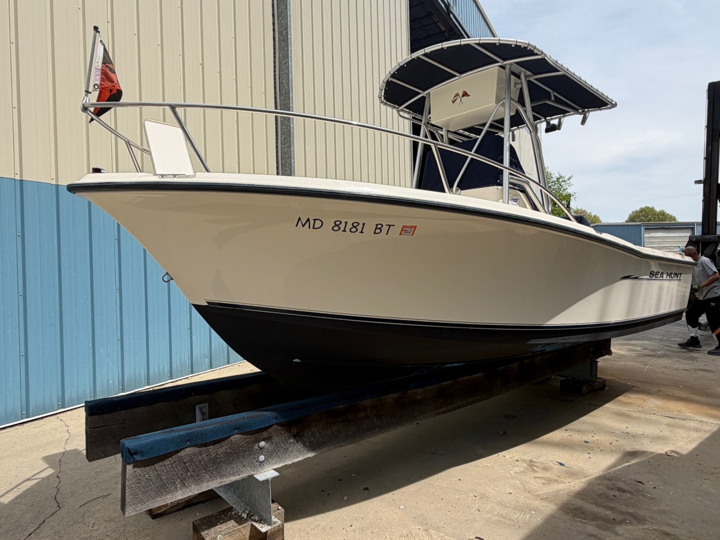 2004 Sea Hunt Triton 202