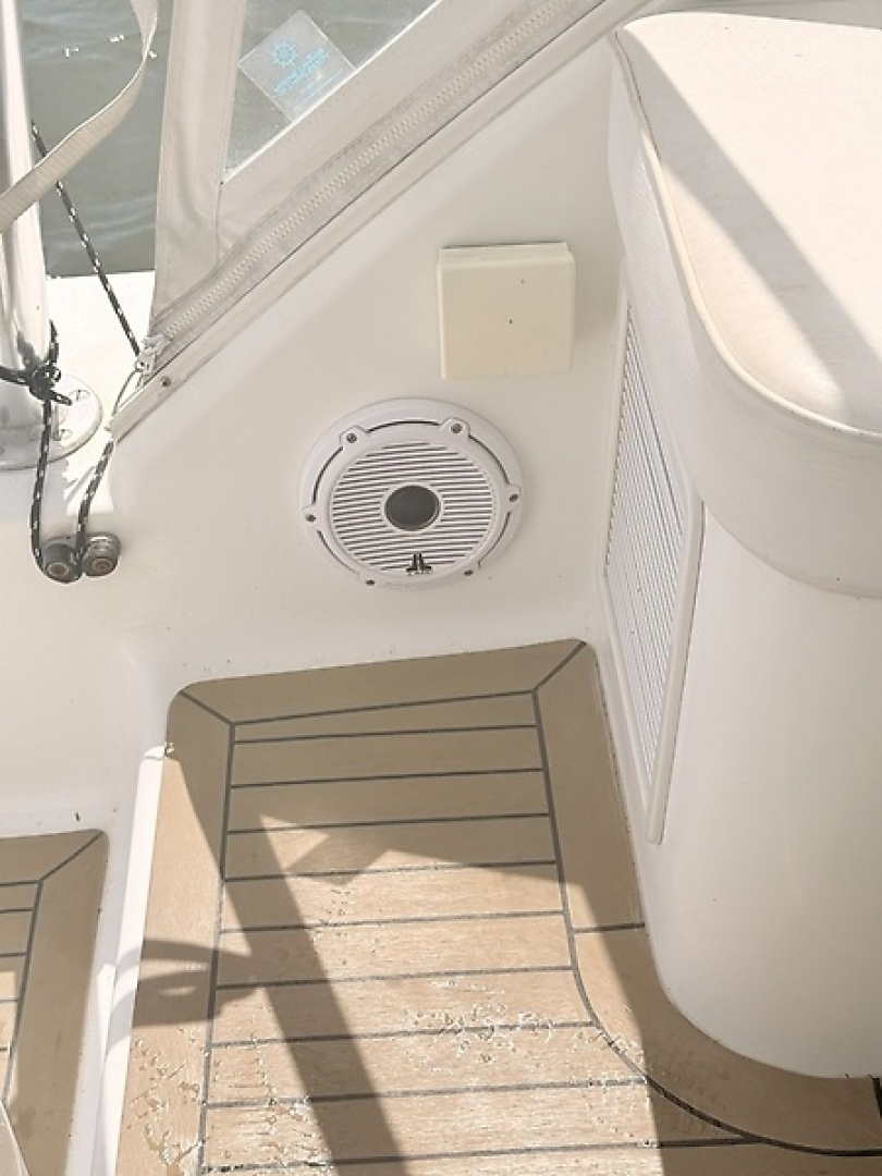 Home Advantage Reel T 38ft Out Island Yacht For Sale