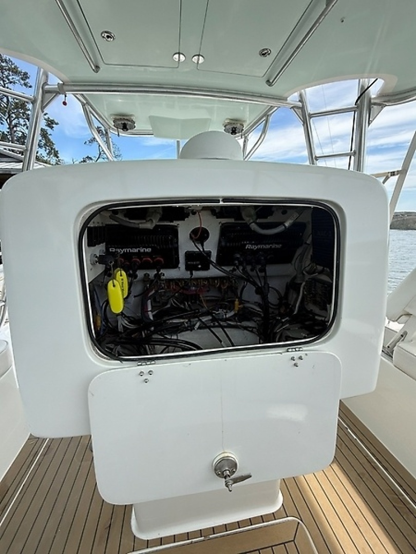 Home Advantage Reel T 38ft Out Island Yacht For Sale