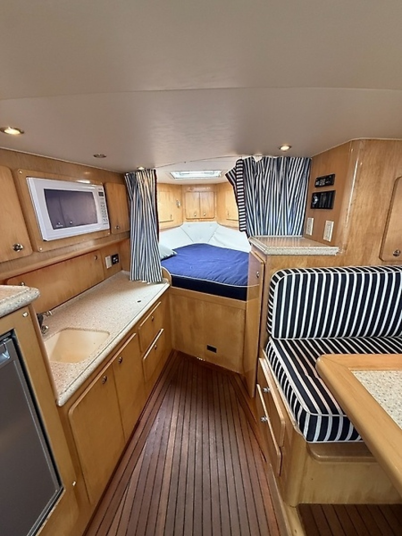 Home Advantage Reel T 38ft Out Island Yacht For Sale