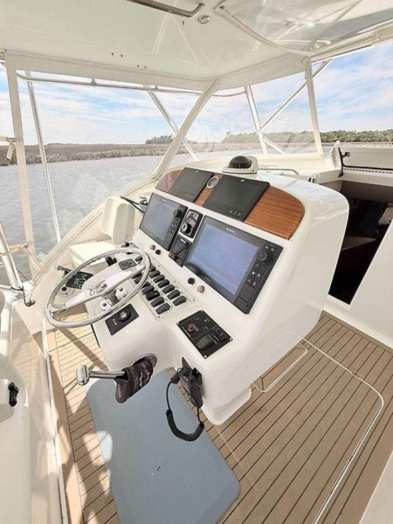 Home Advantage Reel T 38ft Out Island Yacht For Sale