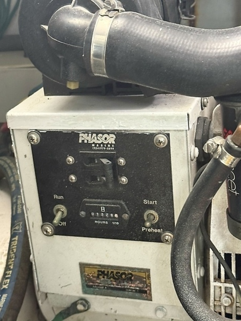 Home Advantage Reel T 38ft Out Island Yacht For Sale