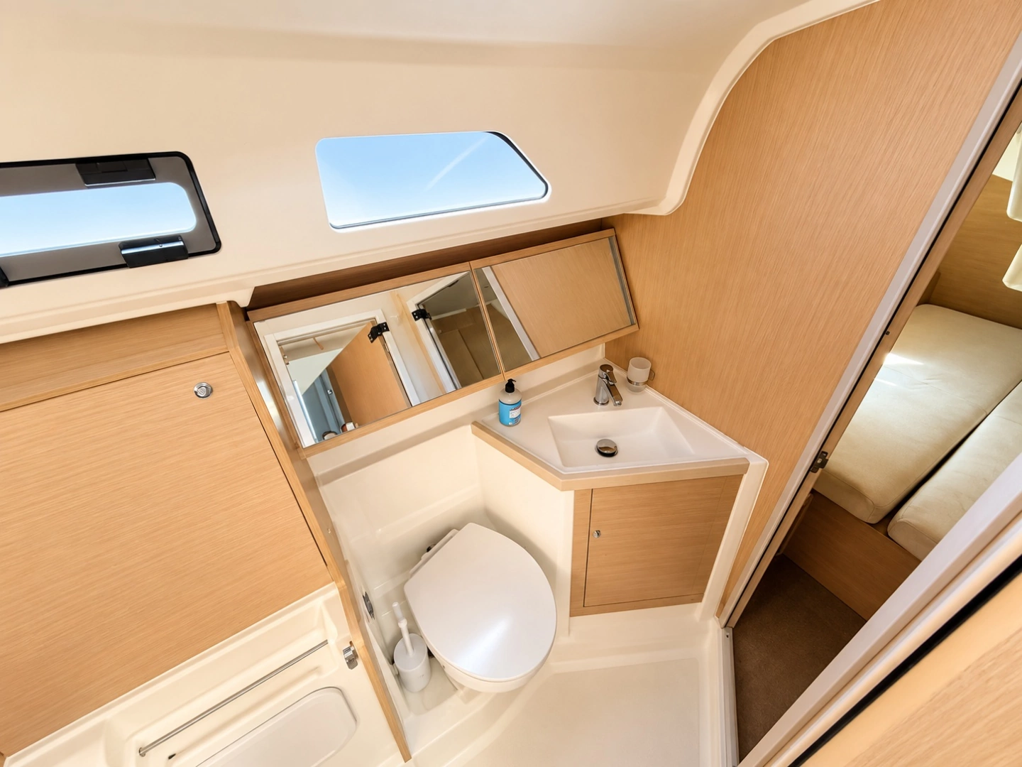 Beneteau 40.1 Yacht For Sale
