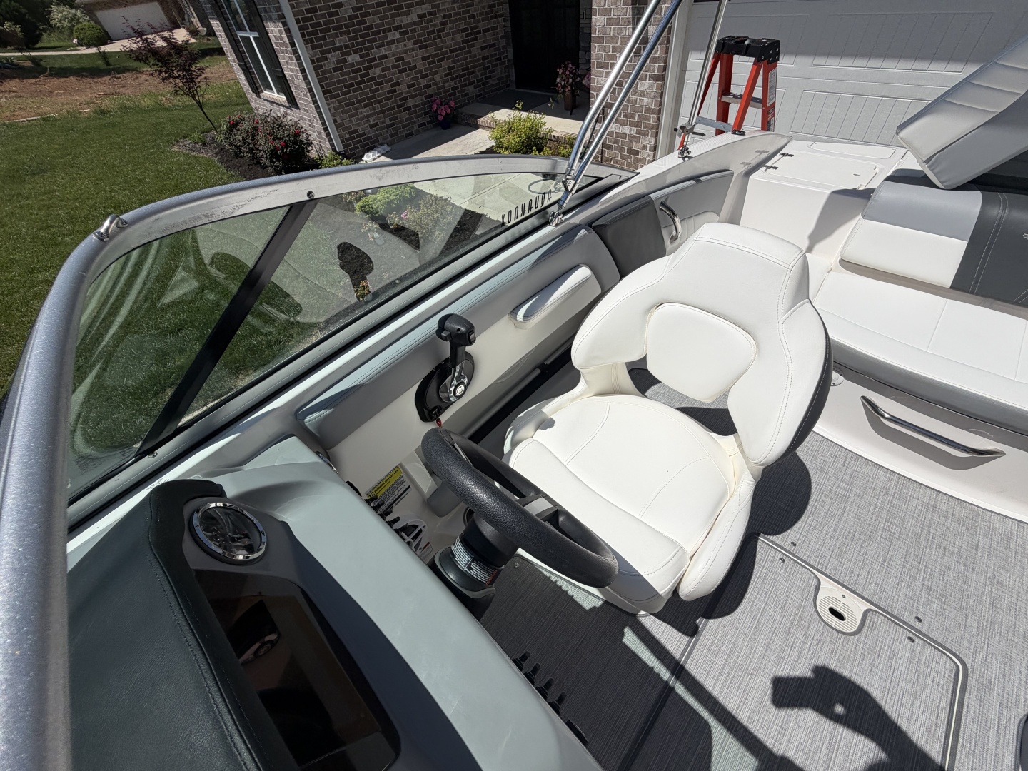 21ft Chaparral Yacht For Sale